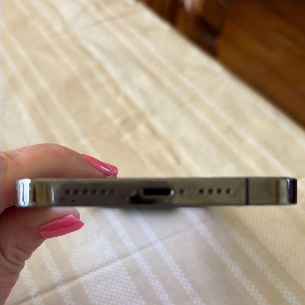 IPhone 12 ProMax - Picture 3 of 6